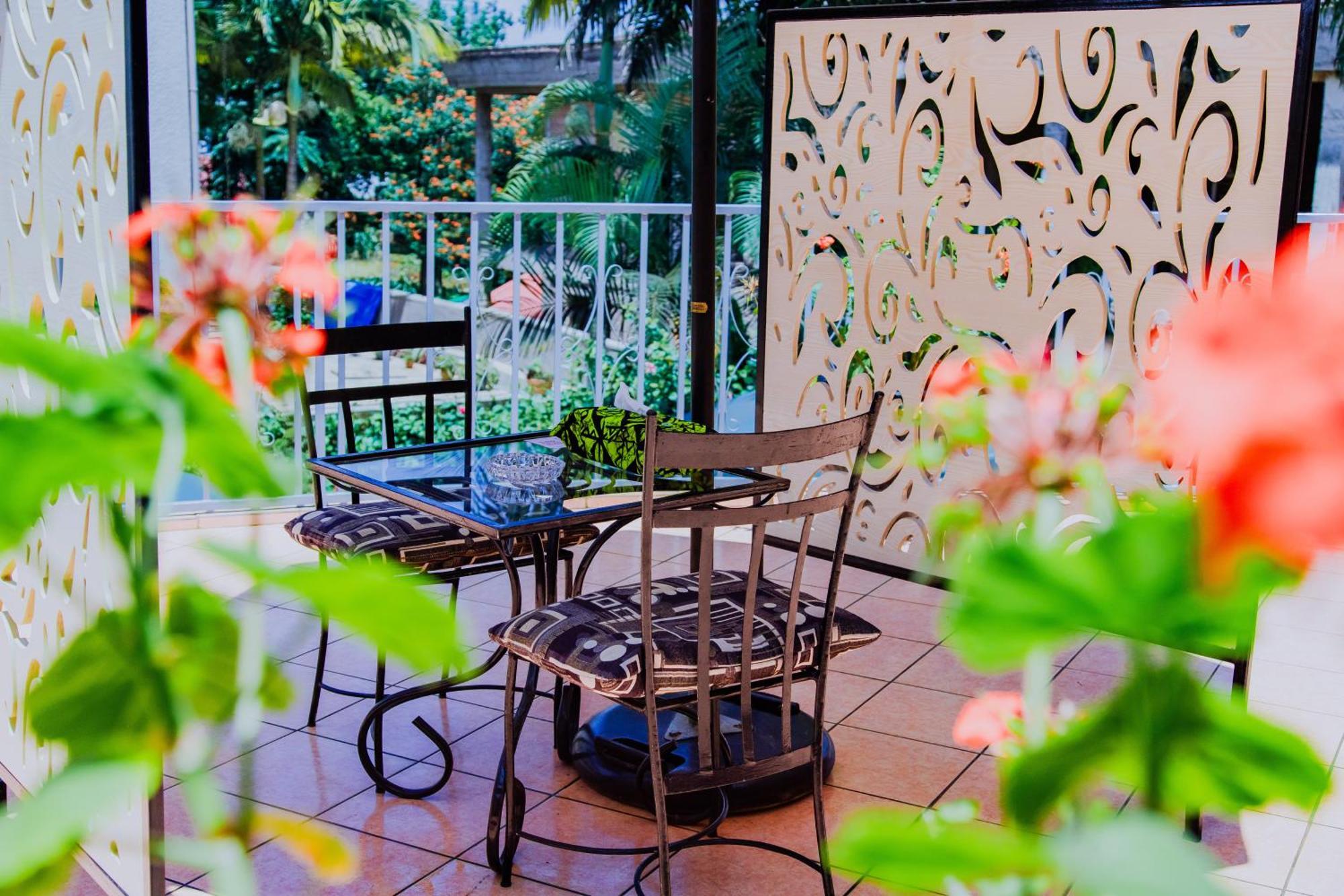 One Click Hotel Κιγκάλι Εξωτερικό φωτογραφία