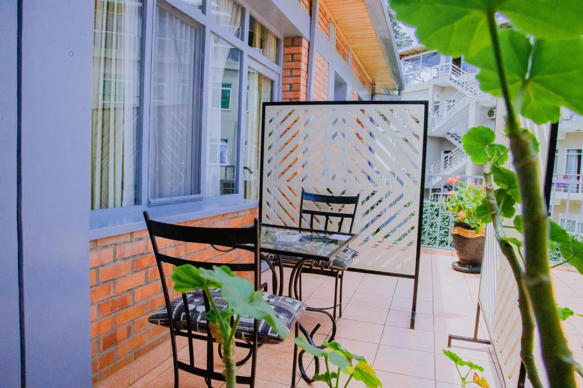 One Click Hotel Κιγκάλι Εξωτερικό φωτογραφία